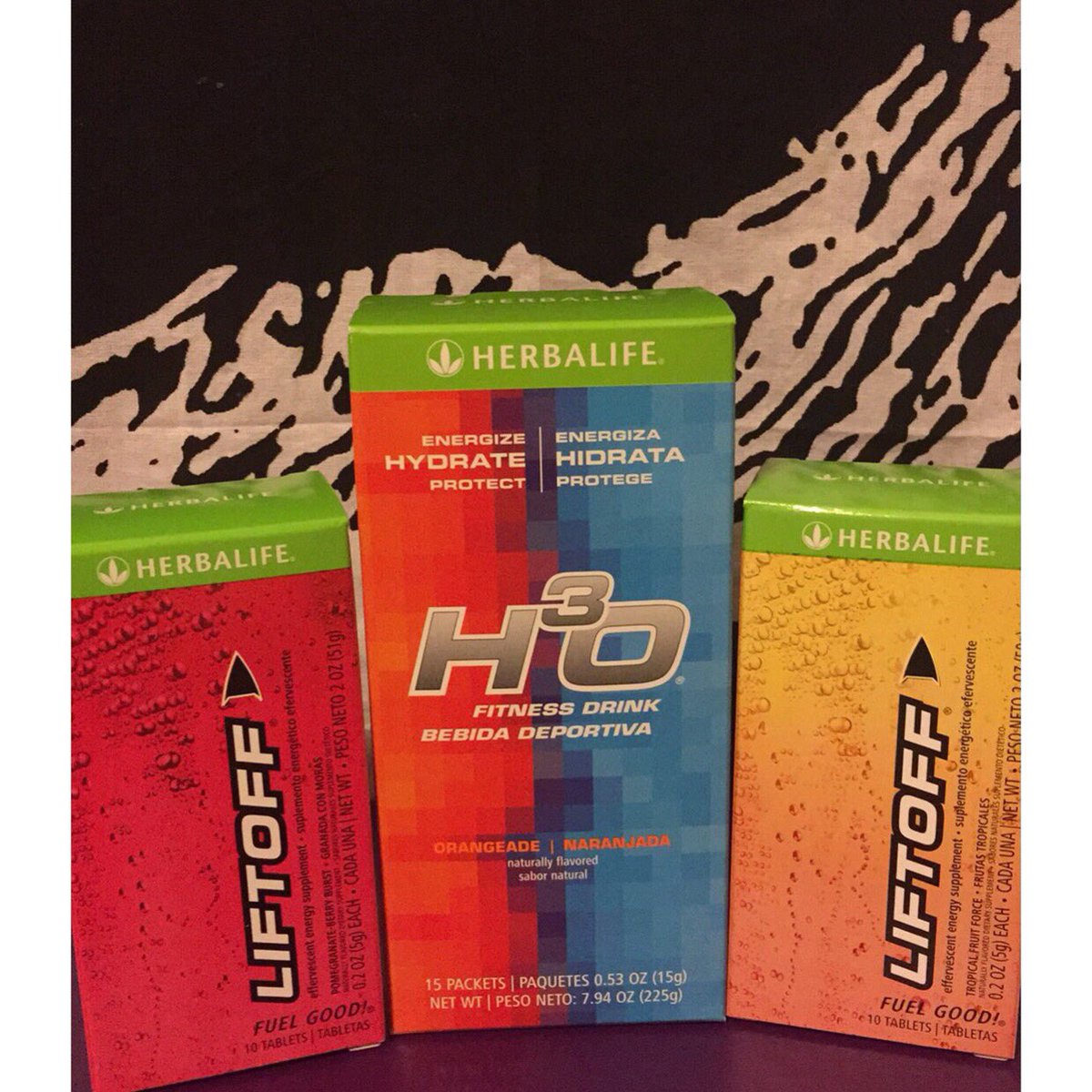 LopezBailey1's tweet photo. Energy and hydration is a must! Give it a try! 📱Contact me for first buyer discount📱💕
#herbalife #herbalife24 https://t.co/jtPU9izZ2a