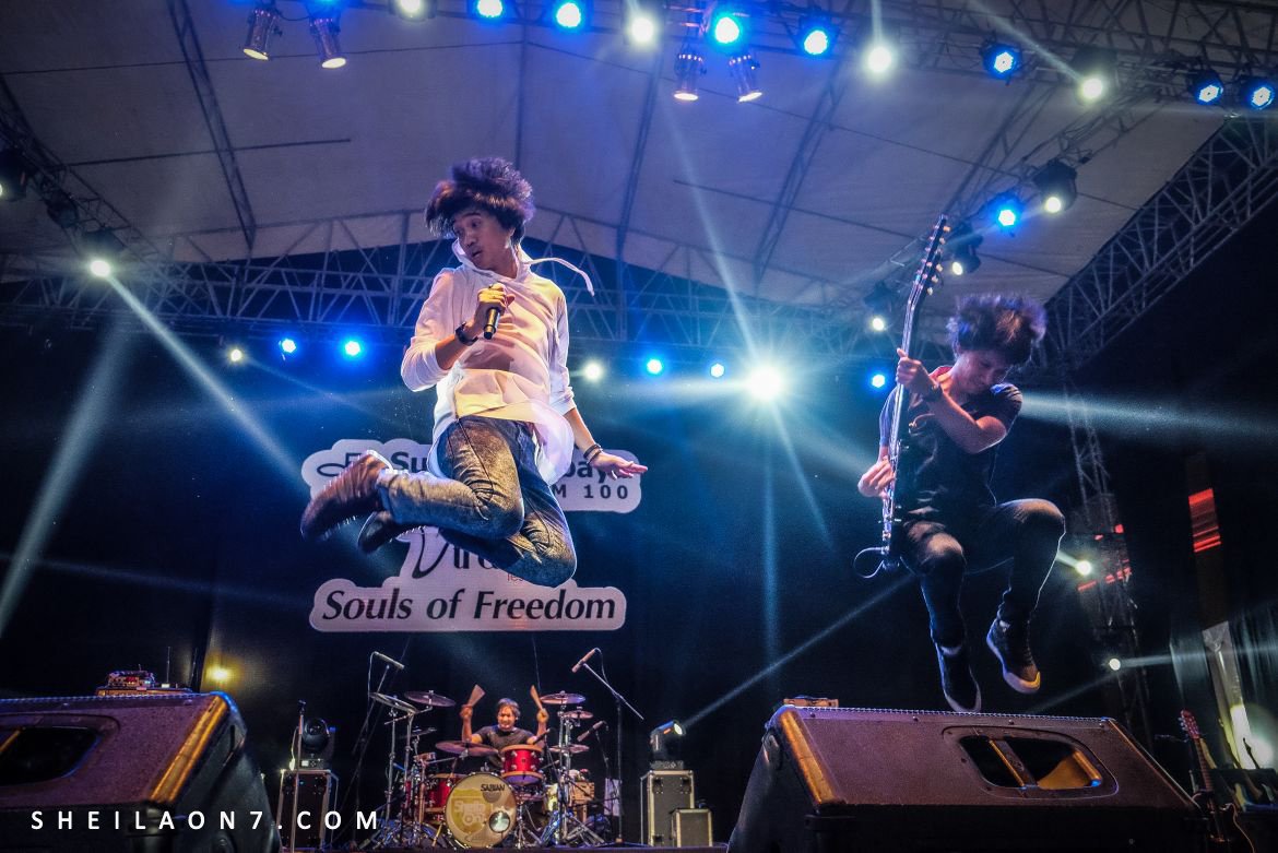 sheilaon7's tweet photo. JazzTrafficFestival SoulsOfFreedom at GCC Sby (18.08.2017)
https://t.co/cYRwwJLNtL
#throwback #SO7Day #SheilaOnAug #SheilaGig #SheilaGank https://t.co/HePOVulmwr