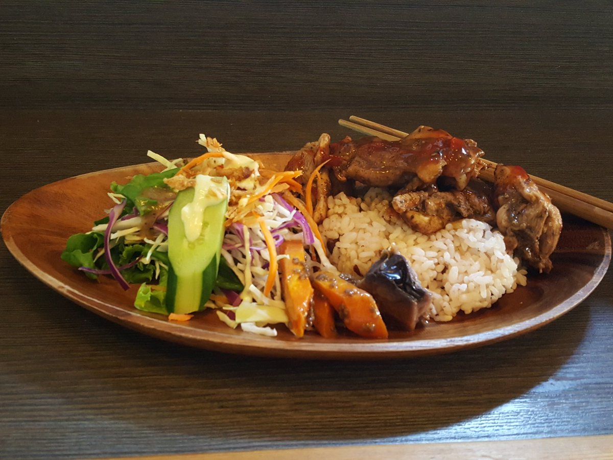 Awesome vegan lunch. 
Love my Saturday. 
#vegan