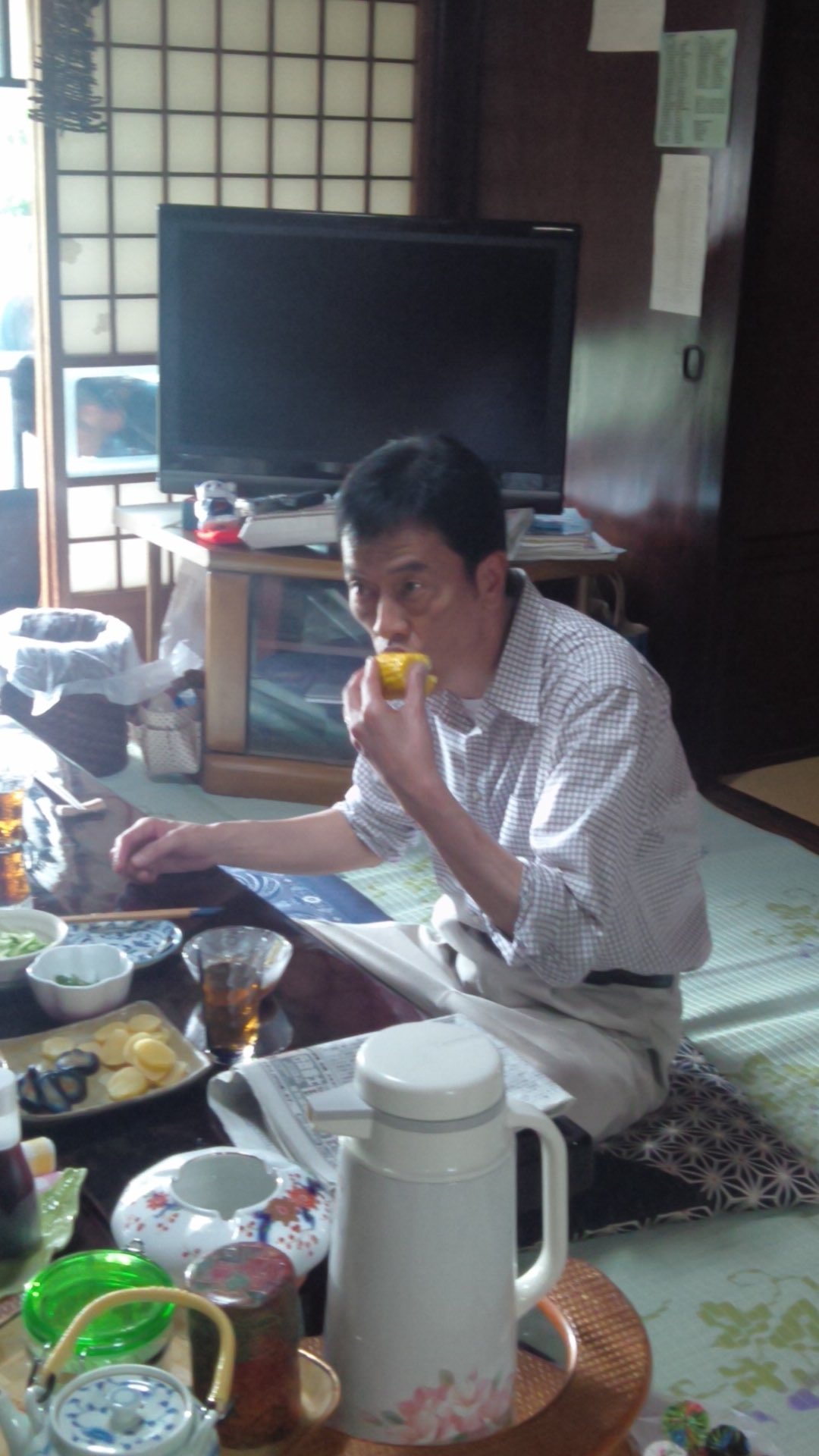 遠藤憲一公式 在 Twitter 上 スタッフです そして まだ食べている 消えモノを食べ続けている ほんとに怖い 今夜8 19 ほんとにあった怖い話 フジテレビ夜9時からです お墓はどこでしょうか に出演します ほんとにあった怖い話 ほん怖 消え物