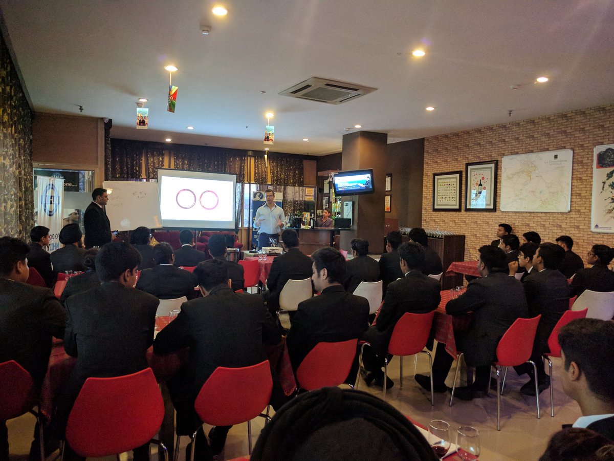 dipankariihm's tweet image. @IIHMHOTELSCHOOL @liamsteevenson #masterofwines #Wine #Education  #learnwines #masterclass @AADirIIHMDELHI @apoorvbawa @sanjeevhooda26
