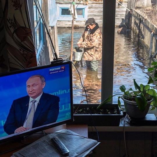 Селевой поток смыл 15 автомобилей в оккупированном Крыму - Цензор.НЕТ 7273