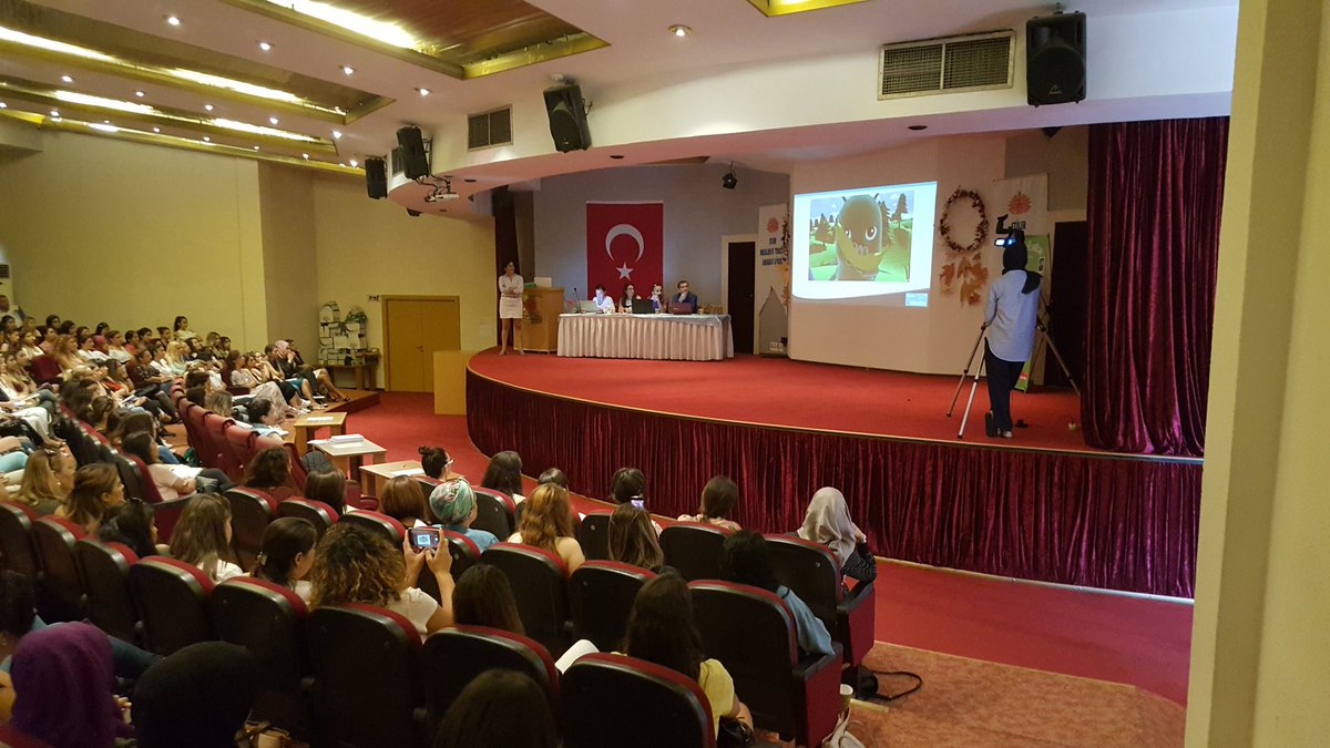 All eyes on the beetles at Nese Erberk <a href="/YellowHouseEngl/">Yellow House English</a> back to school training with Aslihan Akcay