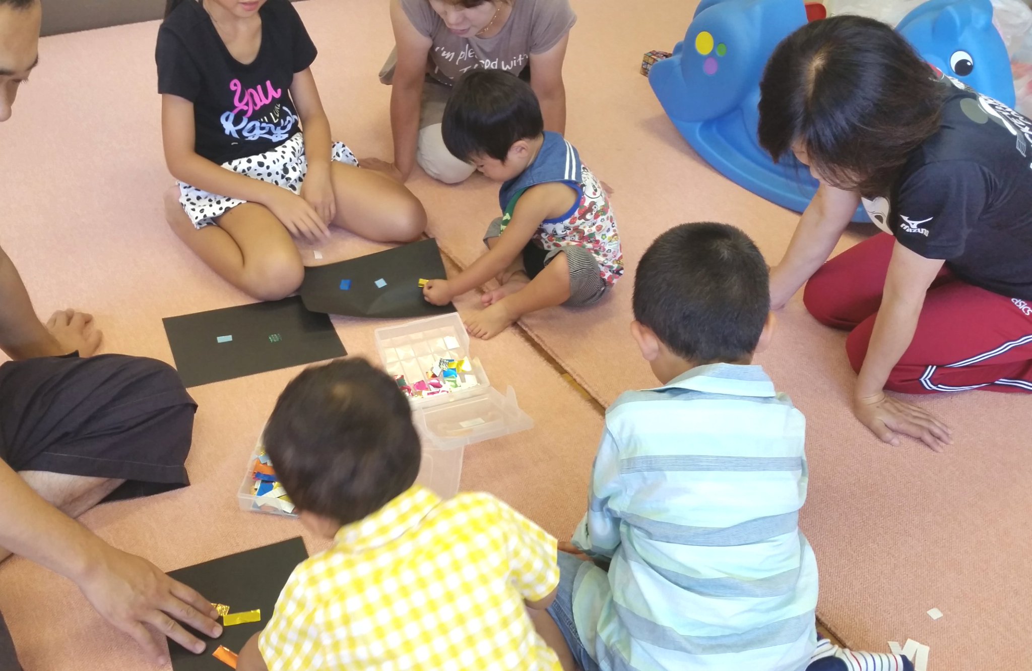 北川チハル てんこうせいは おはなしやさん 金の星社 6月発売予定 第18回ゴロンとひろば終了 ありがとうございました こぐまちゃんのみずあそび こぐま社 わかやまけん びっくりはなび 講談社 新井洋行 など読んだあと 花火の貼り絵の