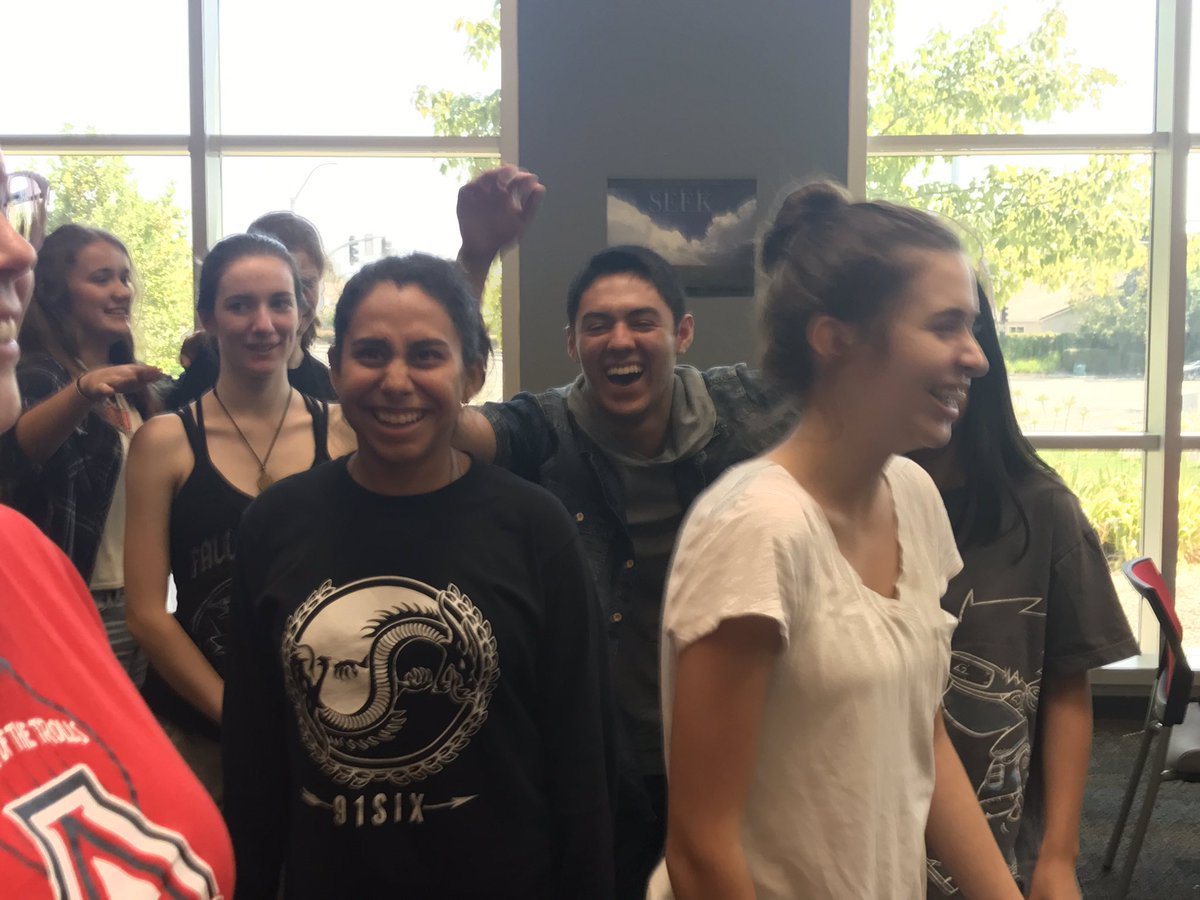 carter_girl_'s tweet photo. Nothing "robotic" about being a Link leader! https://t.co/T7iubNC1S7