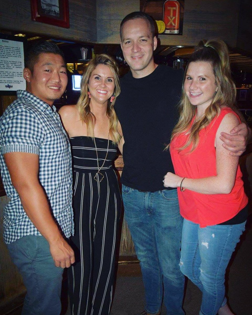 ilovebigtexas's tweet photo. BIG Time Friday, SMALL Time drink prices! #bigtxnorth #bigtexasspring #bigtimefriday #drinkspecials  @brooke_fatigante_photography https://t.co/PHz4S5qcs9