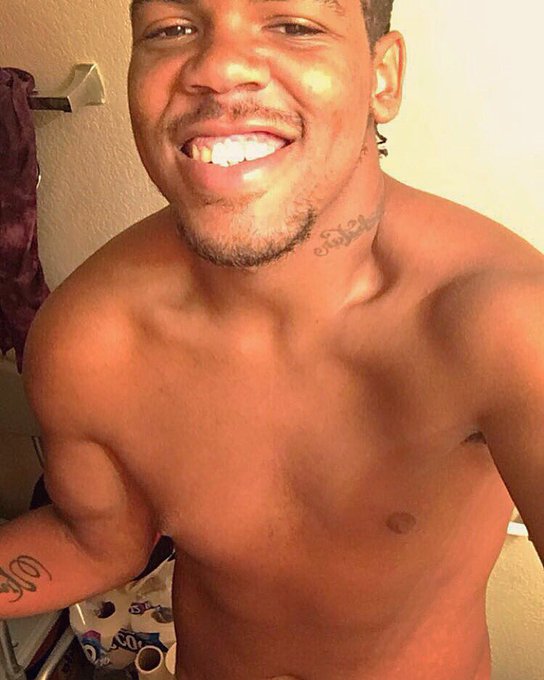 And this is just cus I'm happy I'm gettin back in shape Next step is get big again https://t.co/3DLr<a href="/tag/hiphop"class="tags"><span>#hiphop</span></a><a href="/tag/realhiphop"class="tags"><span>#realhiphop</span></a>