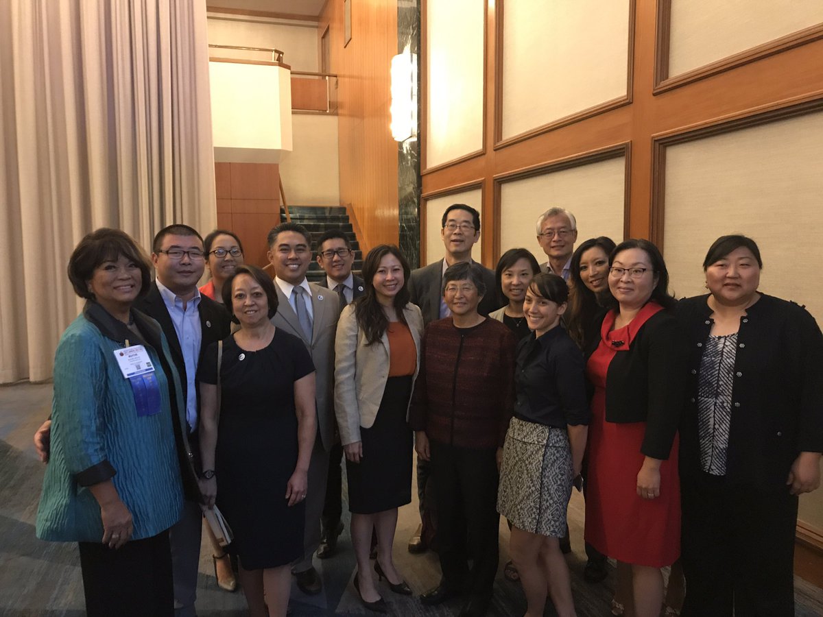 Cyndie_Chang's tweet photo. Congrats to inspirational Justice Lynn Nakamoto for #ABA Margaret Brent award. Photo w/@NAPABA affiliate #OAPABA and members in support. https://t.co/WmKq7VKQHu