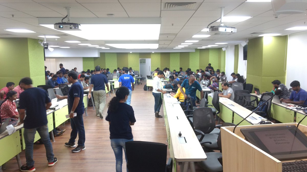 TiEChennai's tweet image. TiE Chennai and @SahajSoftware present @devday_. Day 1 from IITMRP. #hackathon #Devmerge  #Entrepreneurship