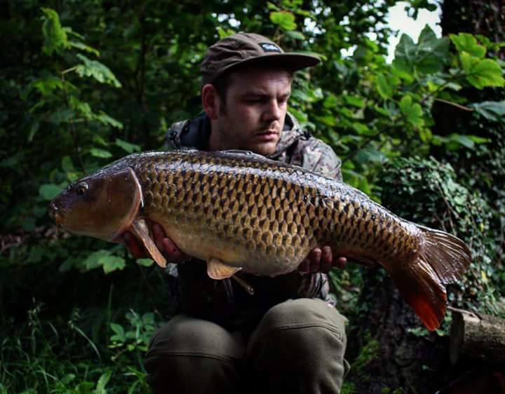 AdvAngSol's tweet photo. Media man Dean Ireland with a lovely common taken on our #chodhooks #chodlink and our #leadclips https://t.co/RyJMvXxhjq