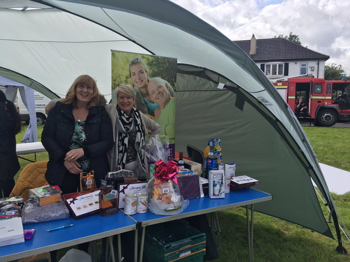 BurnageGN's tweet photo. #raffle #volunteer @SouthwayHousing #ccd17 https://t.co/Pyv9fZn4DT