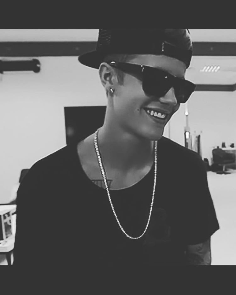 secuteyy's tweet photo. #Jasonmccann #justinbieber #MTVHottest Justin bieber https://t.co/iDDTQbOPzt