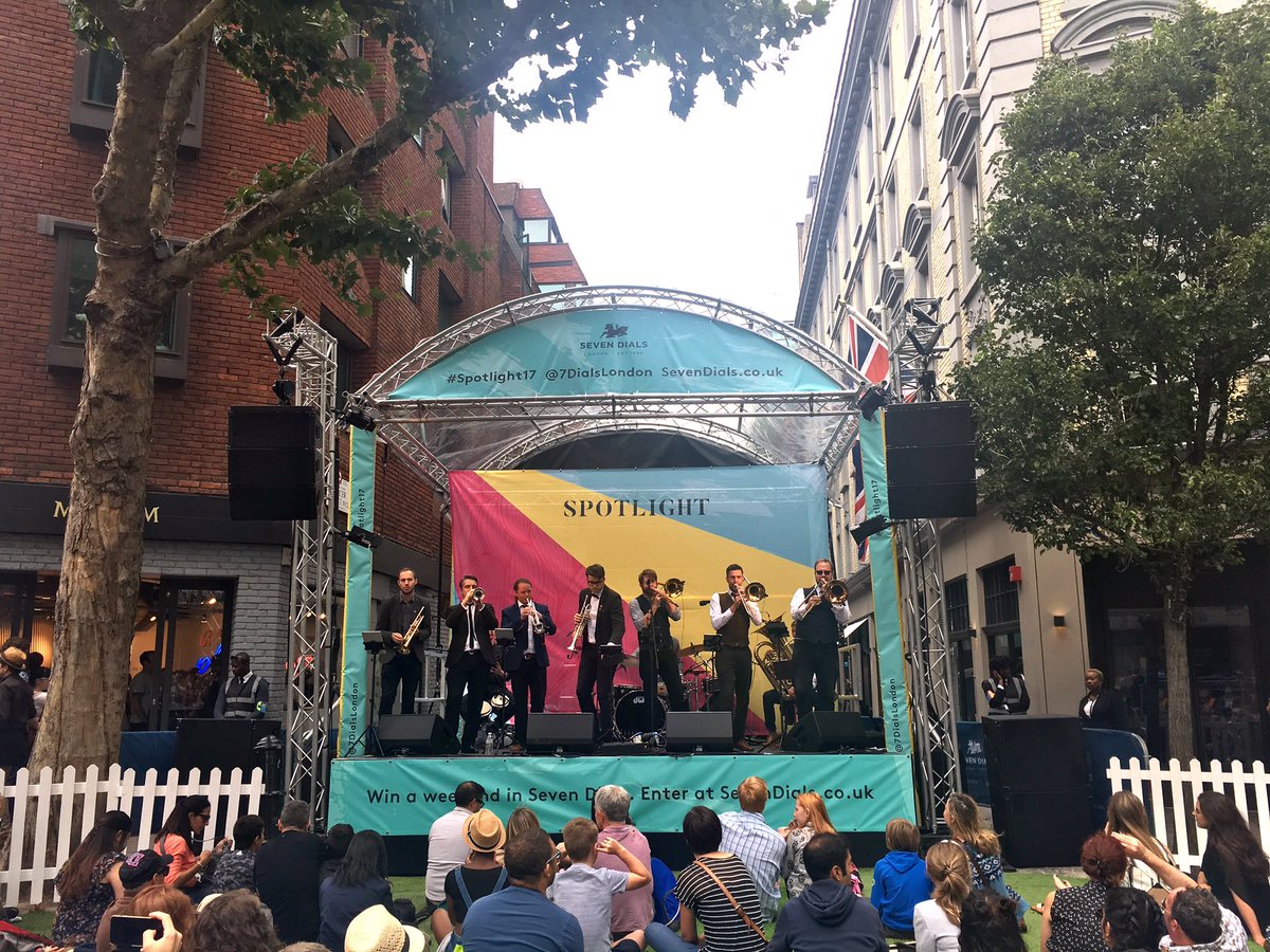 7DialsLondon's tweet photo. Pop-lawn, sun and the @ODBrasstards playing live is what you need on a Saturday afternoon #Spotlight17 https://t.co/FOuZsk3Zus