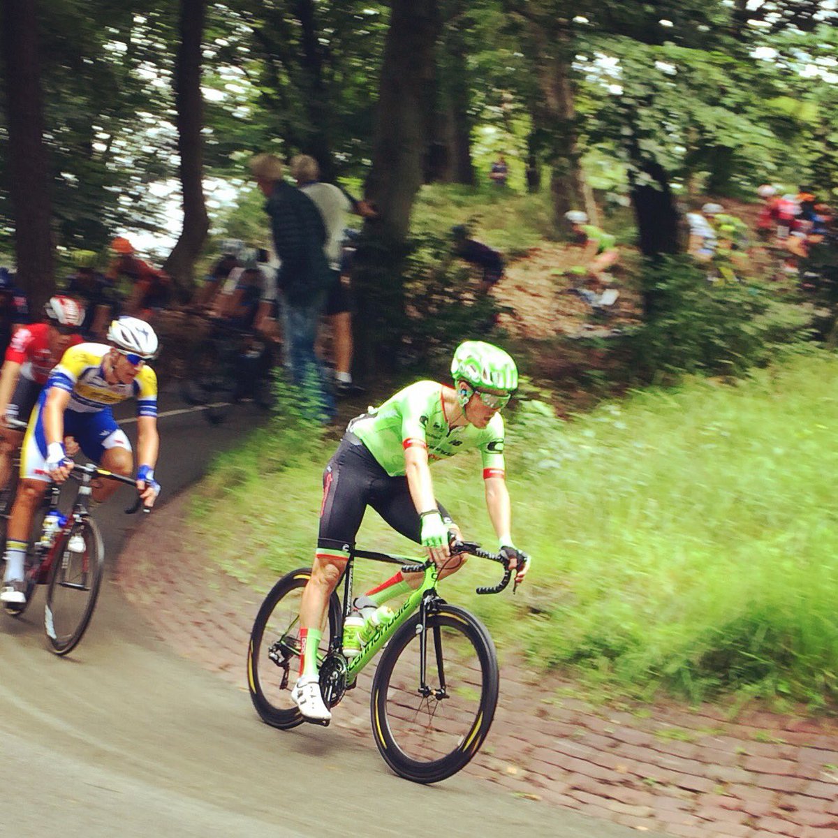 Sportsfeer's tweet photo. De mannen van @Ride_Argyle in @vdaal_vdaal gisteren! @wouterwippert @DylanvanBaarle #VVC2017 #veluwe #veenendaal #emmapyramide https://t.co/j3H22bIc30