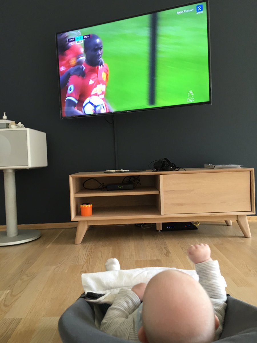 mr_bratun's tweet photo. Premier League lørdag👶🍼 #2plstudio #2pl https://t.co/WWI6is6CO4
