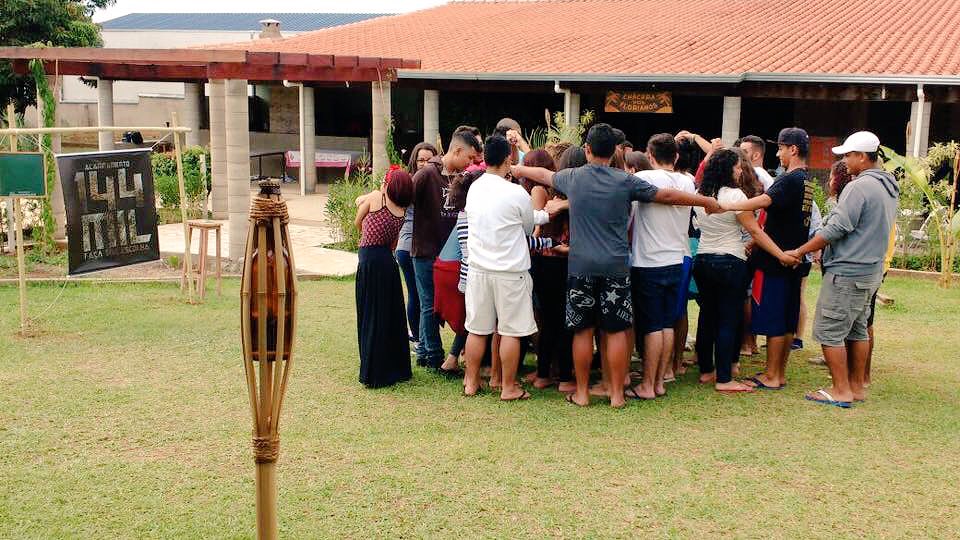 juventude_sa's tweet photo. SOMOS UMA JUVENTUDE FORMADA EM JESUS CRISTO! #JuventudeSA #VemPraSA #Acamp2017 https://t.co/ibVrf5Gyp4