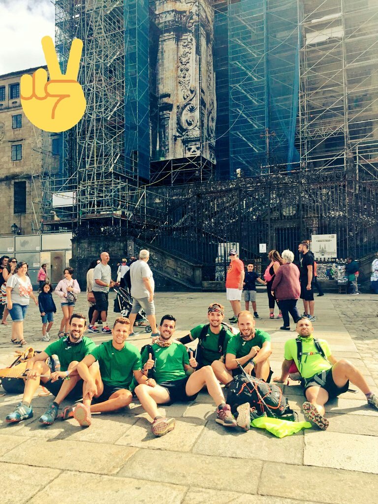 JM_Repiso's tweet photo. "Cada trecho del camino enriquece al peregrino y lo acerca un poco más a hacer realidad sus sueños" Paulo Coelho #CaminoDeSantiago ✌😊 https://t.co/WiOLcT0fsS
