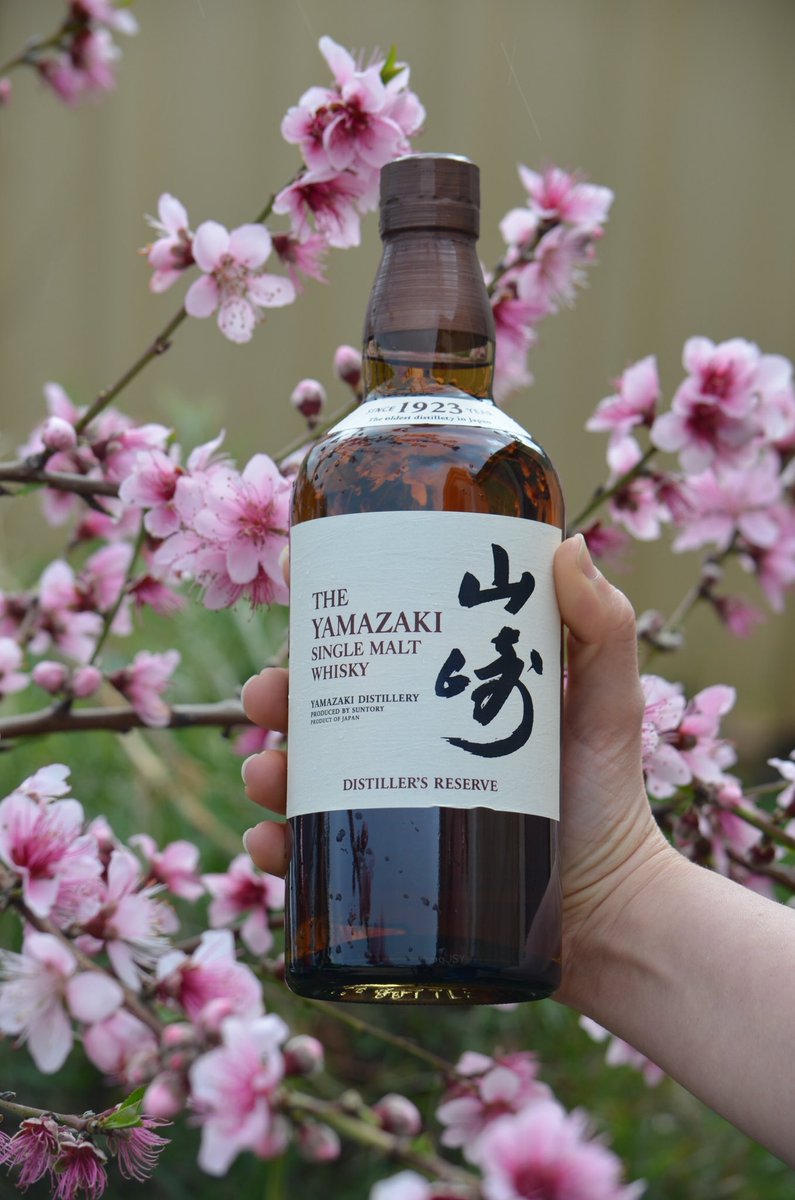 whiskeytek's tweet photo. @SuntoryWhisky #theyamazaki #singlemalt Whisky. 43% alc. 
Nose: strawberry,cherry. Palette: raspberry. Finish: sweet vanilla. #yum https://t.co/y9xF9Ddi8k