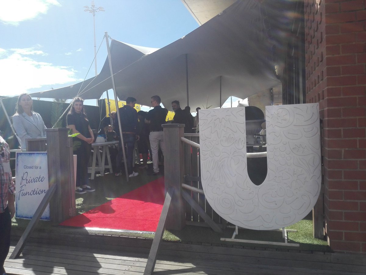 Biz_Marketing's tweet photo. It's a beautiful day in Durban and we're at the @Unilever brunch at #Loeries2017! #CaliforniaDreaming venue. #Unilever https://t.co/SYOFfHydMw