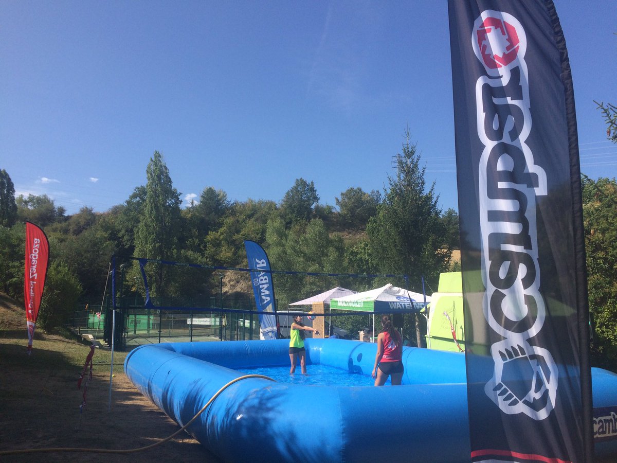 MultiVoley's tweet photo. Todo preparado para la disputa del IV Open @PyreneSport de #Jaca. Aún puedes inscribirte. ¡Comenzamos a las 12h! #multivoley2017 https://t.co/Aw30mBVM1E
