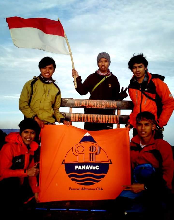 PANAVeC's tweet photo. Alhamdulillah ya, Slamet 😄
#slamet3428mdpl 
#merahputih 
#panavec 
#merdeka https://t.co/CC3IjkJOwf