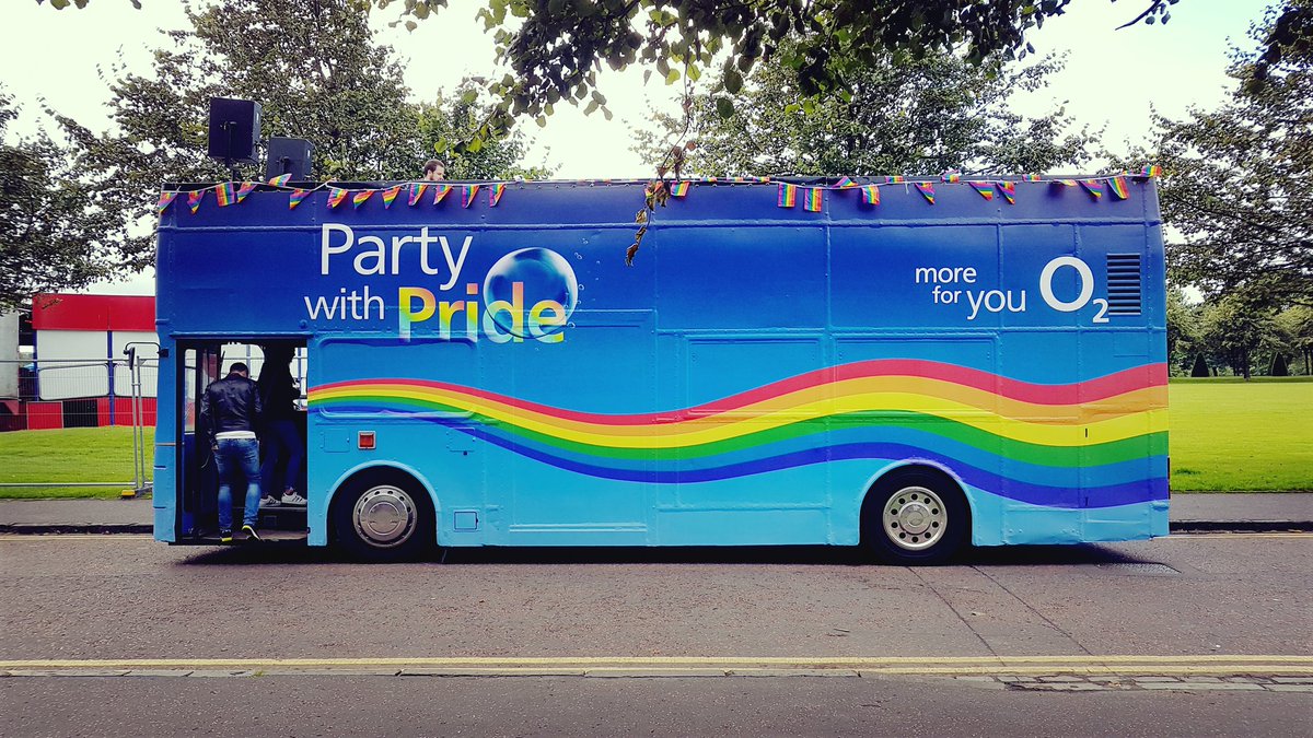 O2's tweet photo. The #O2PrideParty bus is at #PrideGlasgow and it's ready to brighten up your day π³οΈβπ. Keep an eye on O2UK Snapchat for all the action ππ https://t.co/m5taXghGRj