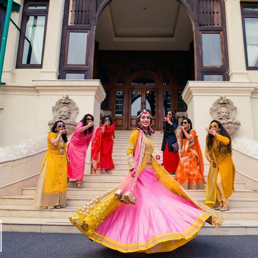 Wed_Wise's tweet photo. When #Bridesmaids #whistle!
#weddingseason #weddingphotography #bride #fashion #WorldPhotographyDay https://t.co/GG8iyPxJyj