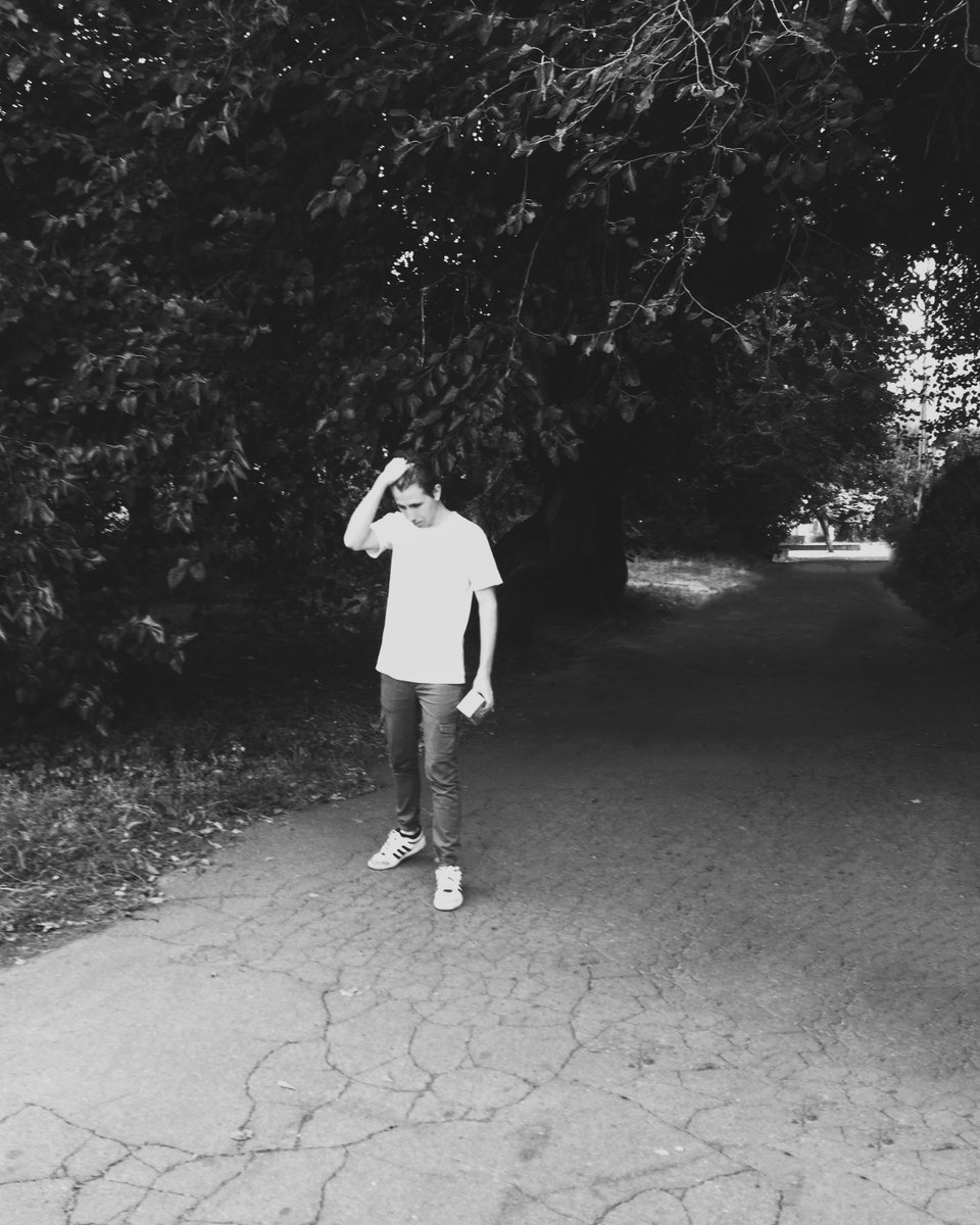 vladrrud's tweet photo. "This girl has gone through a lot of troubles ... But she did not give up"

#girl #aesthetic #wb

"Way Home"

#vladrud #grungeboy #palestyle https://t.co/bjsM73lhkN
