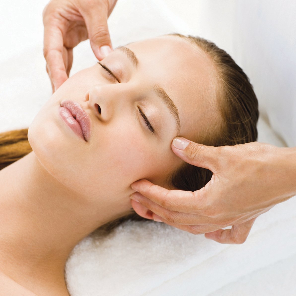 elanspamount's tweet photo. Why not treat yourself for some you time today 25 minute treatment Only £30. Limited space available. Call us on 01823 442500 to book. https://t.co/2tnDawACBZ