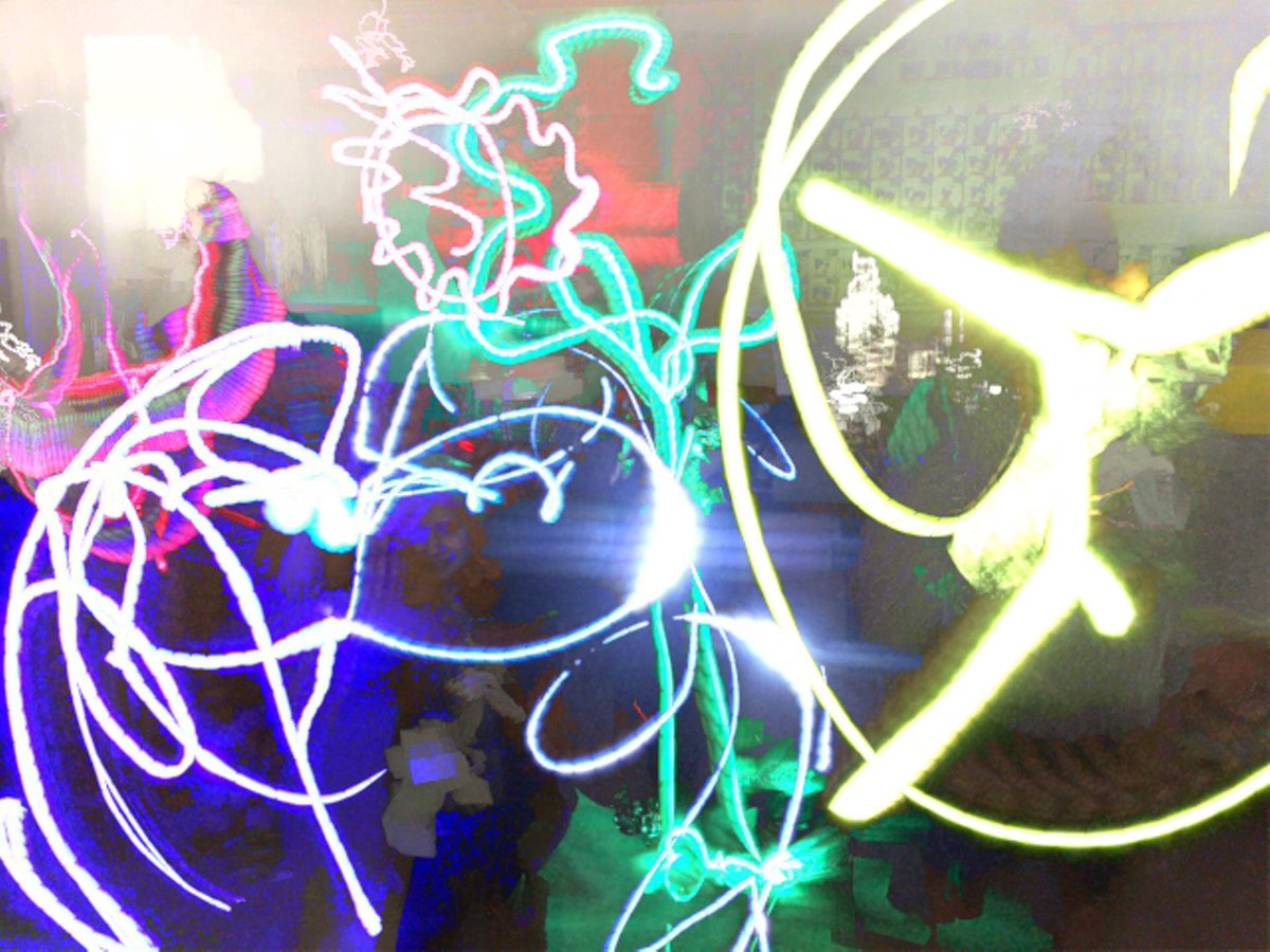 Mrs_GuajardoArt's tweet photo. Presented Light Graffiti Painting @ Art PD @JerseyVillageHS. #catchthespirit #robisonspirit #lightart #StartMakingMagic https://t.co/HhodP2HxCG