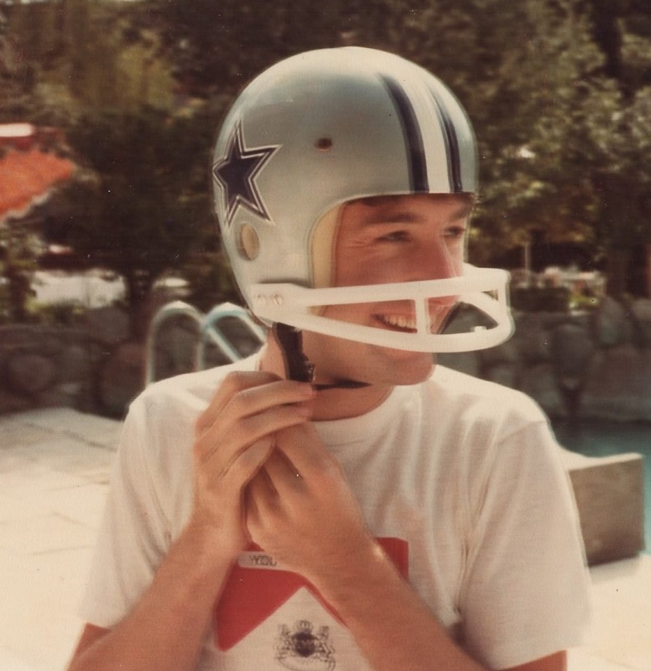 Happy Birthday to this gem of a human, Mr John Deacon  many fun days! 