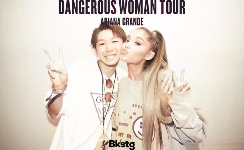 Ariana__tom's tweet photo. アリアナとの写真きたー😆 めちゃめちゃ緊張して引きつってる笑笑  アリが急にほっぺ付けてきてくれてすごい動揺した笑笑   でも、一生の宝物になった✌ また絶対アリアナに会いに行く👍👍  #BkstgVIP  
@ArianaGrande https://t.co/EfSdk4P7NY