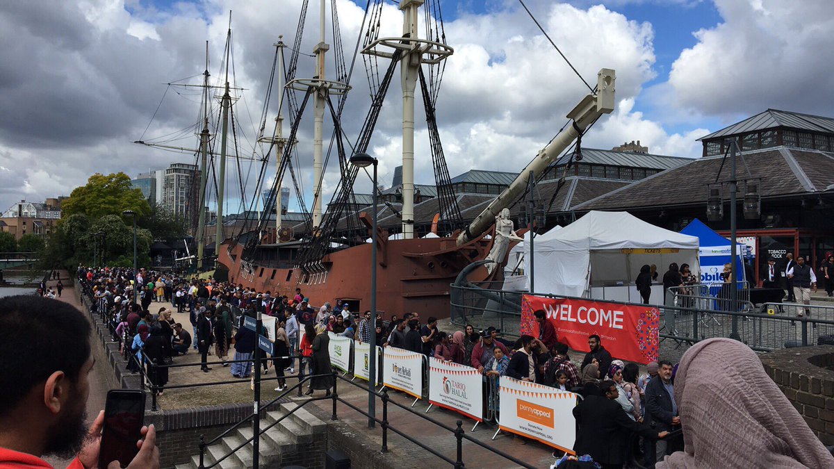 londonhalalfest's tweet photo. Want to get involved? Use the #halalfoodfestival hashtag and we'll give your awesome shots a RT😍🤳 https://t.co/lFuBChB7xc
