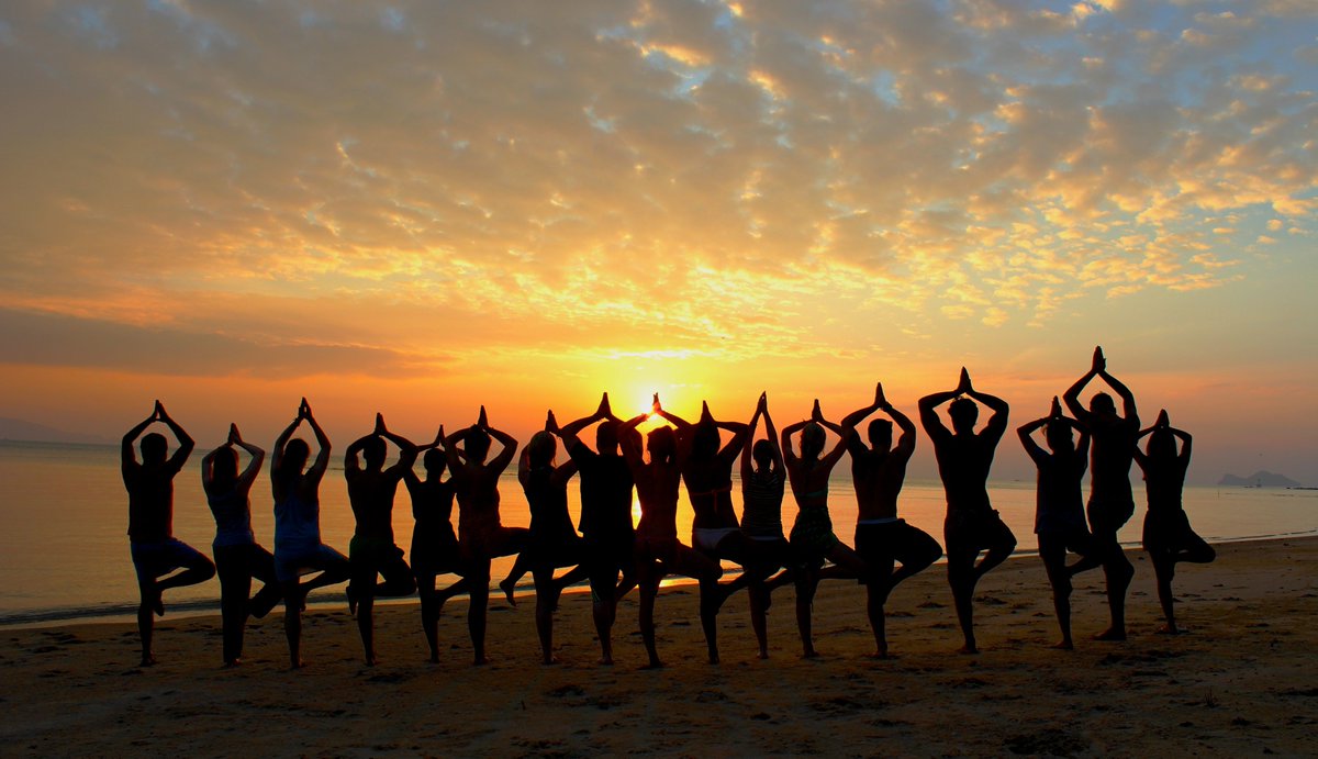 IntroTravel's tweet photo. Nama'stay in Thailand forever #thaintro #adventure #thailand #sunset https://t.co/5V4gh7iO6m