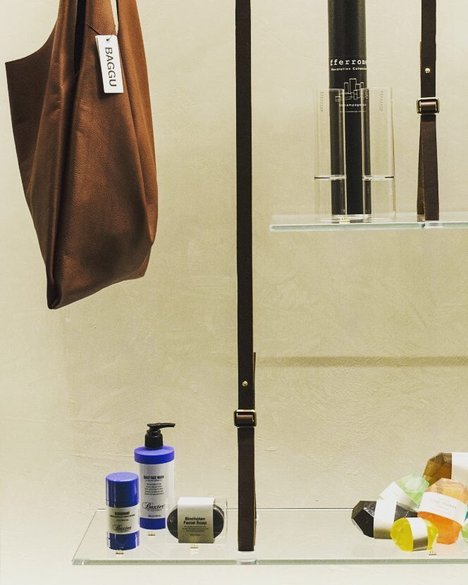 StPaulHotel's tweet photo. We love our Ana Coca Boutique  #mtlmoments #hotelstpaul #oldmontreal #designhotel #boutiquehotel #saturdayshopping… https://t.co/A4Wt0OgtdL https://t.co/eVDRhNfLUT