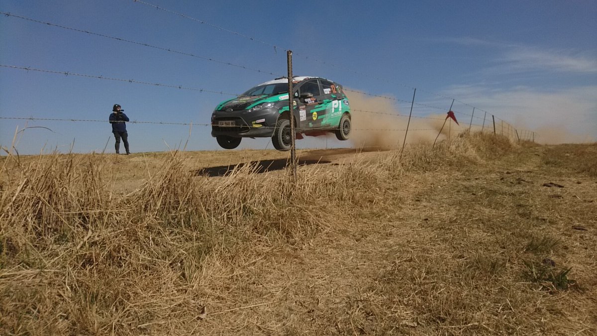 sarallying's tweet photo. JJ Potgieter showing the big guns how it's done, that had to be close to @richardleeke8's effort in terms of distance. #ElectrothreadRally https://t.co/2OjkBzpMCM