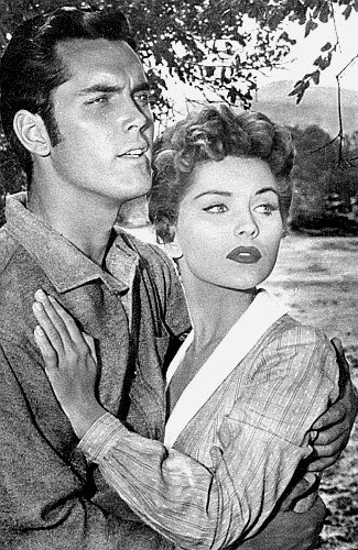Happy 84th birthday to DEBRA PAGET. Here in Seven Angry Men, one of five films pairing her with Jeffrey Hunter. 