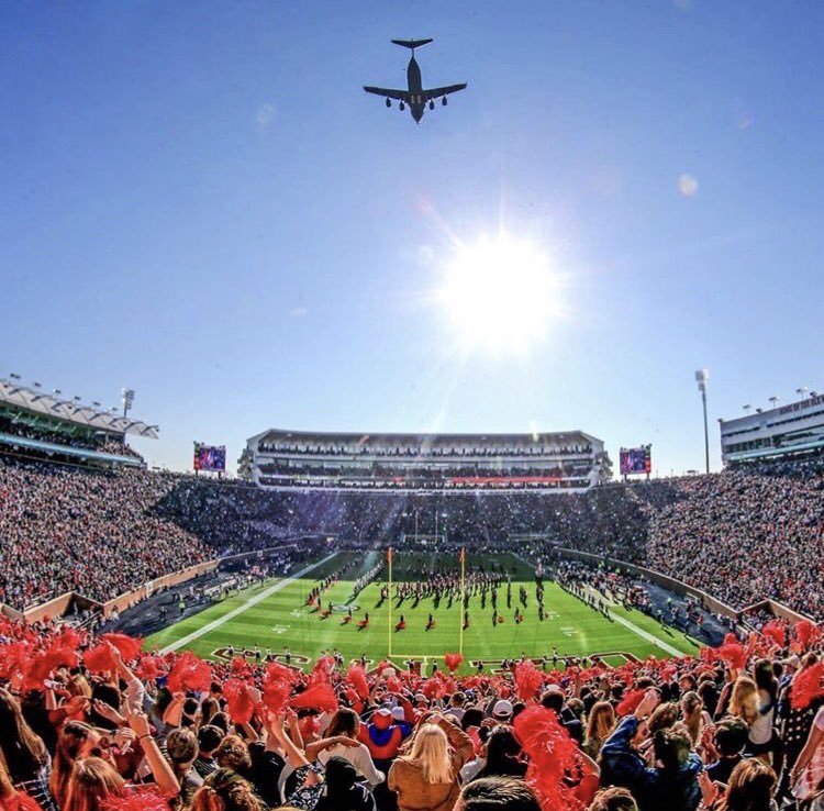 CoachPhilLongo's tweet image. THE REBELS ARE COMING!!!  2 weeks! Vaught-Hemingway Stadium, Sept. 2. #RebelNation #OleMissFB #LukeLeads #DontBlink