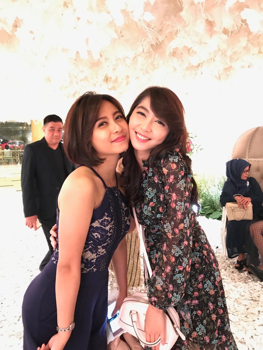 jcvrnd19's tweet photo. Happy birthday ka Ricaaaa..
Kangen ngerayain ulang tahun bareng =(
Semoga diberi kesehatan, kebahagiaan, kesuksesan &amp; kesejahteraan selalu 💙 https://t.co/C7WkaHf4Xv