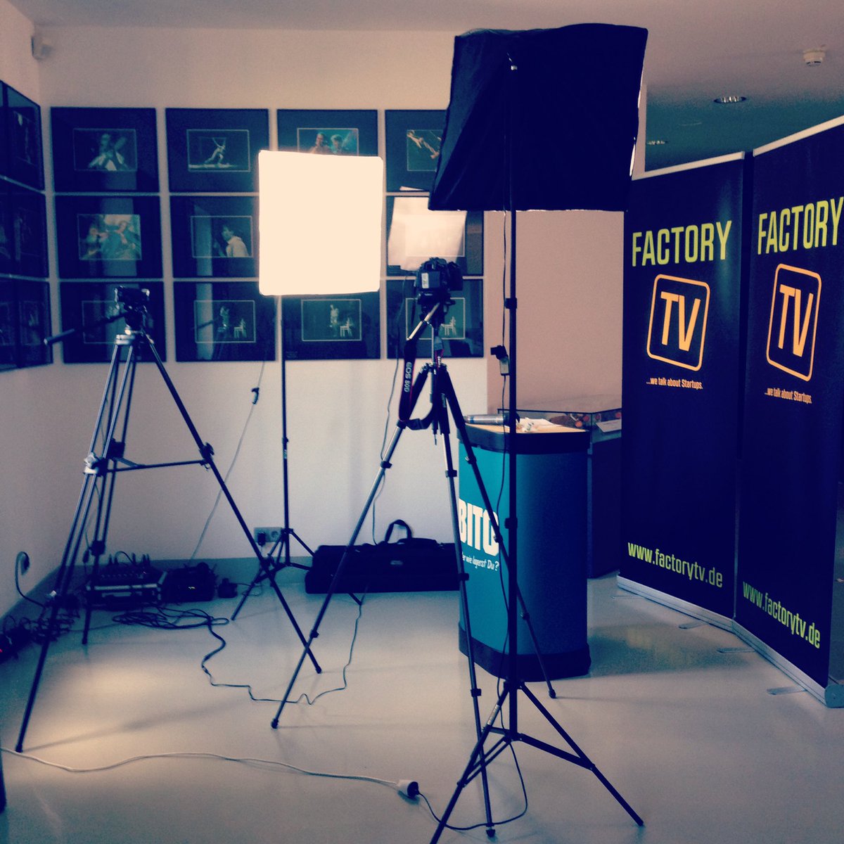 SARfactory's tweet photo. Unser Studio steht #Factorytv #summitsüdwest https://t.co/Gvn0gCepUJ