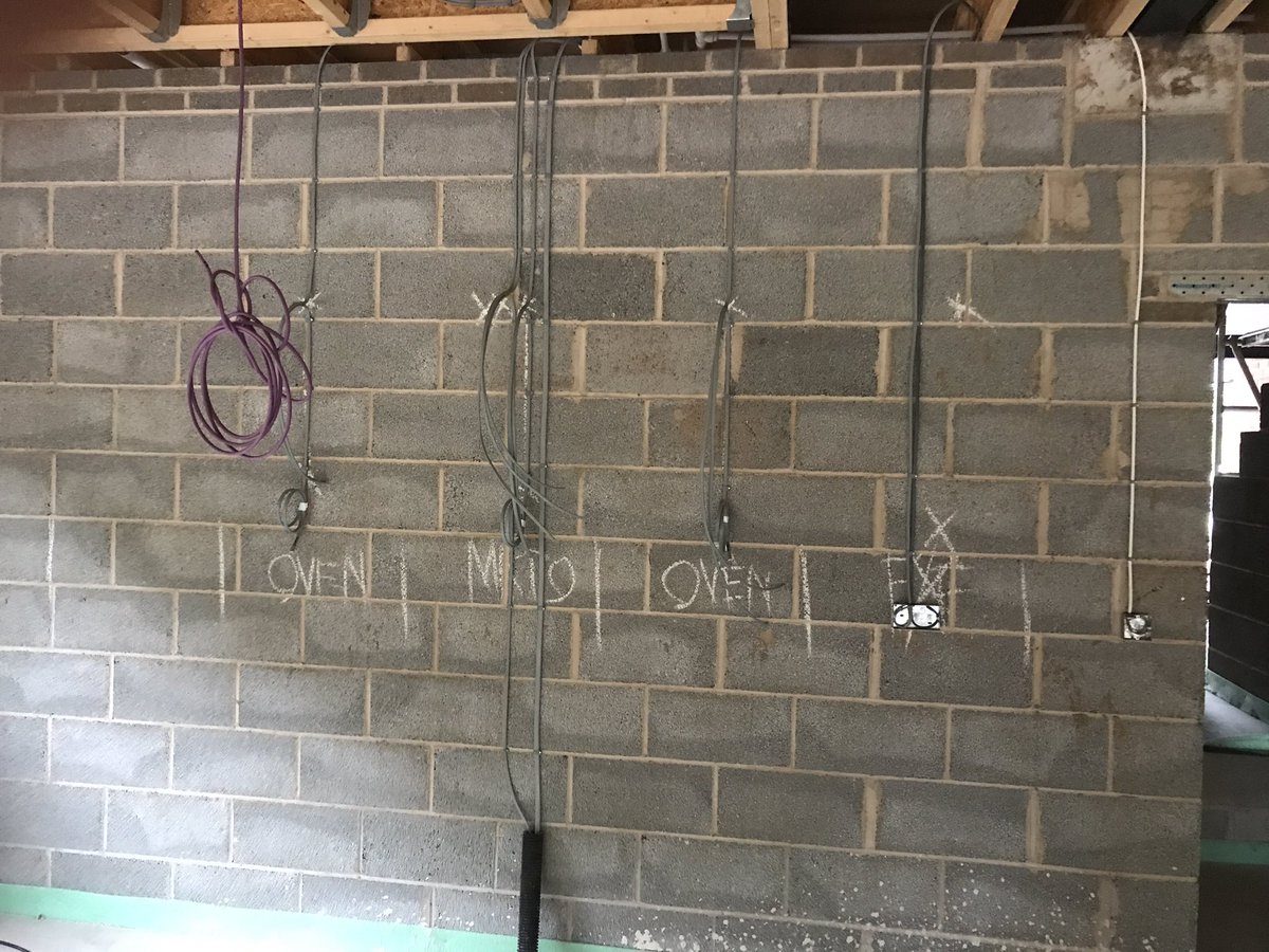 rwselectrical85's tweet photo. First fix complete to this lovely 5 bedroom house looking forward to seeing the end result https://t.co/vxvFKu8KRT