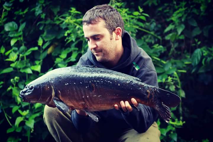 AdvAngSol's tweet photo. Carpvale success for Lee ward #leadclips #curvehooks #coatedbraid https://t.co/7OoGueBFkB