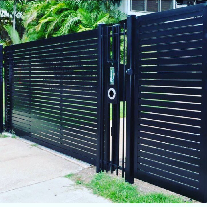 THDFenceCity's tweet photo. Modern black aluminum Gate & fence with some very cool locking mechanisms. We do it ALL!! Giveus a call!#customfences #homedepothomeservices https://t.co/0fGludCaiE