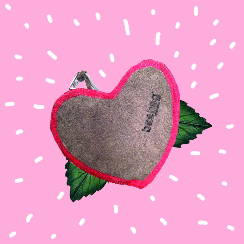 MyBasbag's tweet photo. Monedero de Corazón <3 https://t.co/uBRCJeX98G