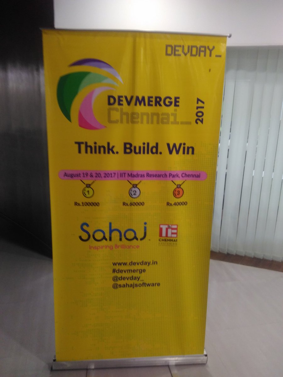 whiletruelearn's tweet image. Hackathon continues #devmerge