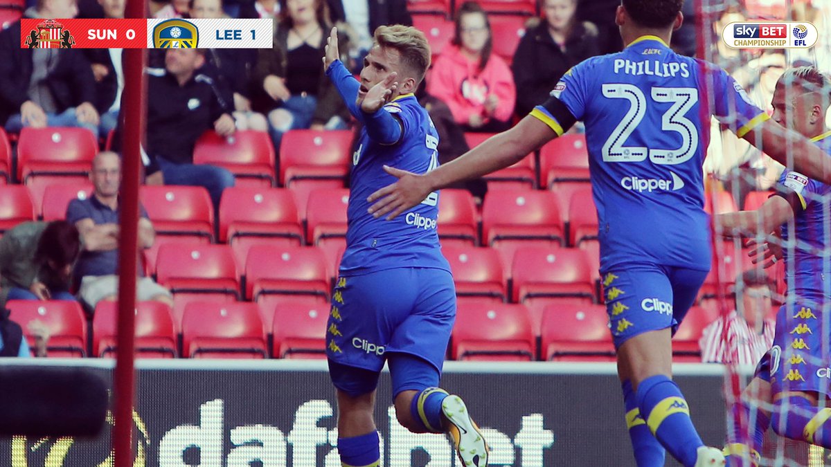 LUFC's tweet photo. 📸 @Samusaiz heads straight over to the North Stand to celebrate in front of the #LUFC fans 0-1 https://t.co/Ru34xcOYEK