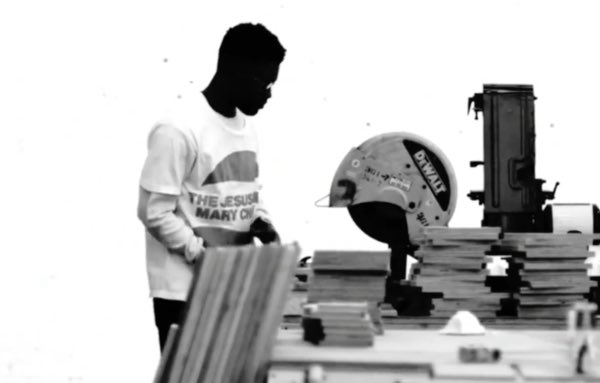 TeamFrankDaily's tweet photo. one year ago today Frank Ocean released his masterpiece visual album "Endless" https://t.co/8nS3S3vHO7