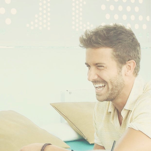 pabloalboran's tweet photo. 😊 #8SAlborán https://t.co/XkNDdW0q6l
