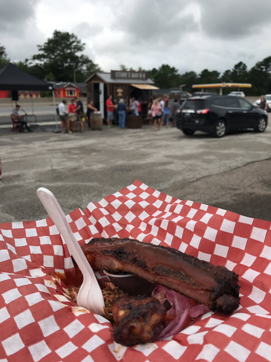 karajford's tweet photo. #stubbsbbq at The Muskoka Store https://t.co/Fb6OOjZahg