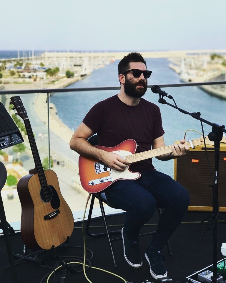 VivaSuecia's tweet photo. ¡Todo listo #Valencia! Abrimos puertas a las 20:00h @LiveTheRoof https://t.co/GzGe8l08tm